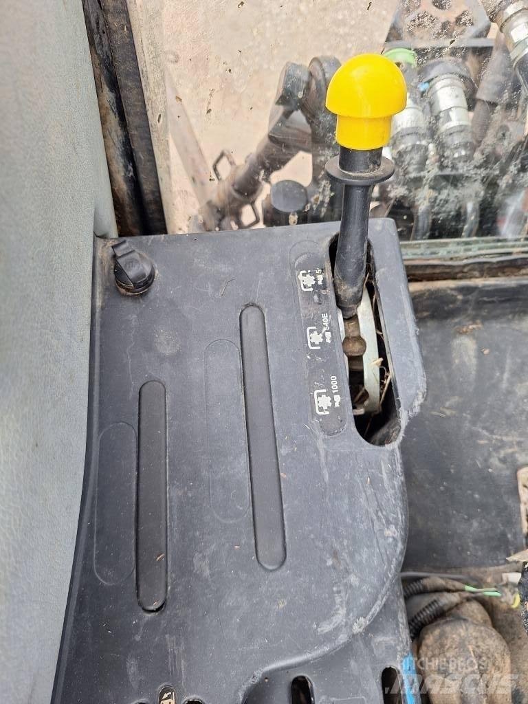 New Holland T 5040 Traktoriai