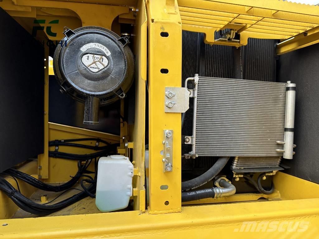 Komatsu PC 200-8 Vikšriniai ekskavatoriai
