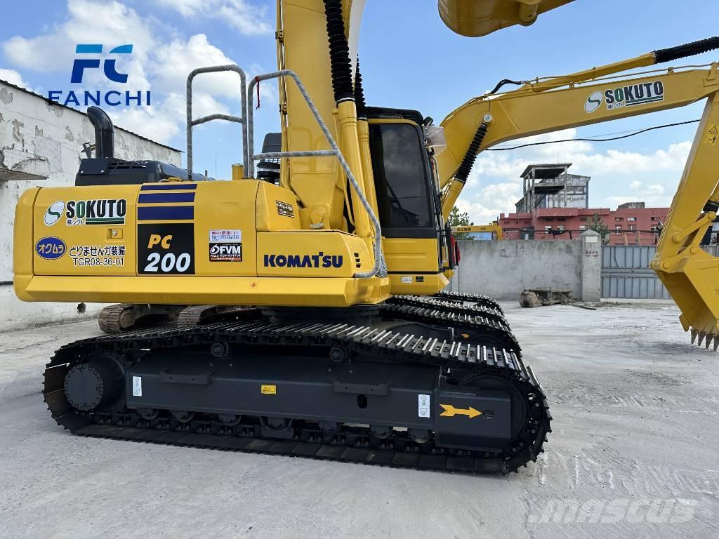 Komatsu PC 200-8 Vikšriniai ekskavatoriai