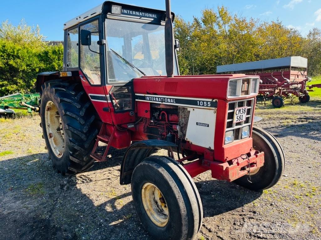 International 1055 Traktoriai