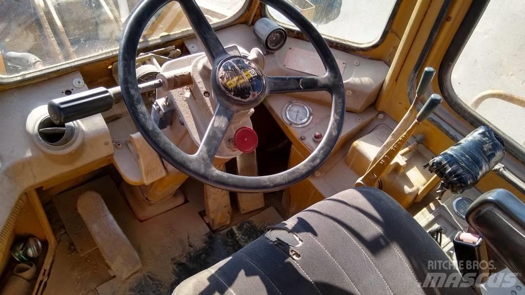 CAT 950 B Naudoti ratiniai krautuvai