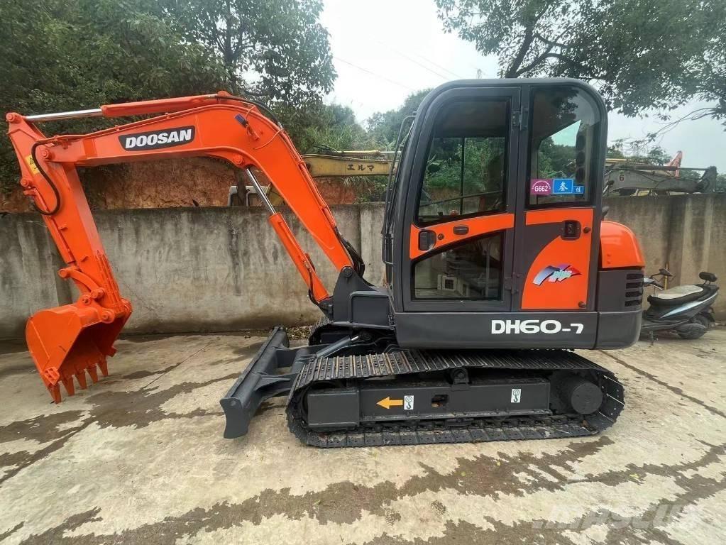 Doosan DH 60-7 Mini ekskavatoriai < 7 t