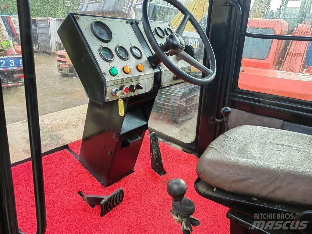 CAT GS683E Vieno būgno volai