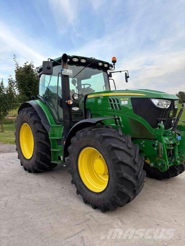 John Deere 6140R Traktoriai