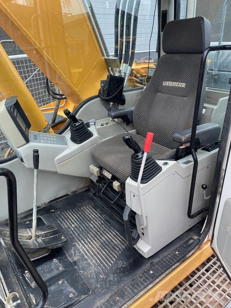 Liebherr R914 Vikšriniai ekskavatoriai