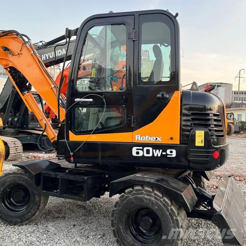 Hyundai R60W-9 Ratiniai ekskavatoriai