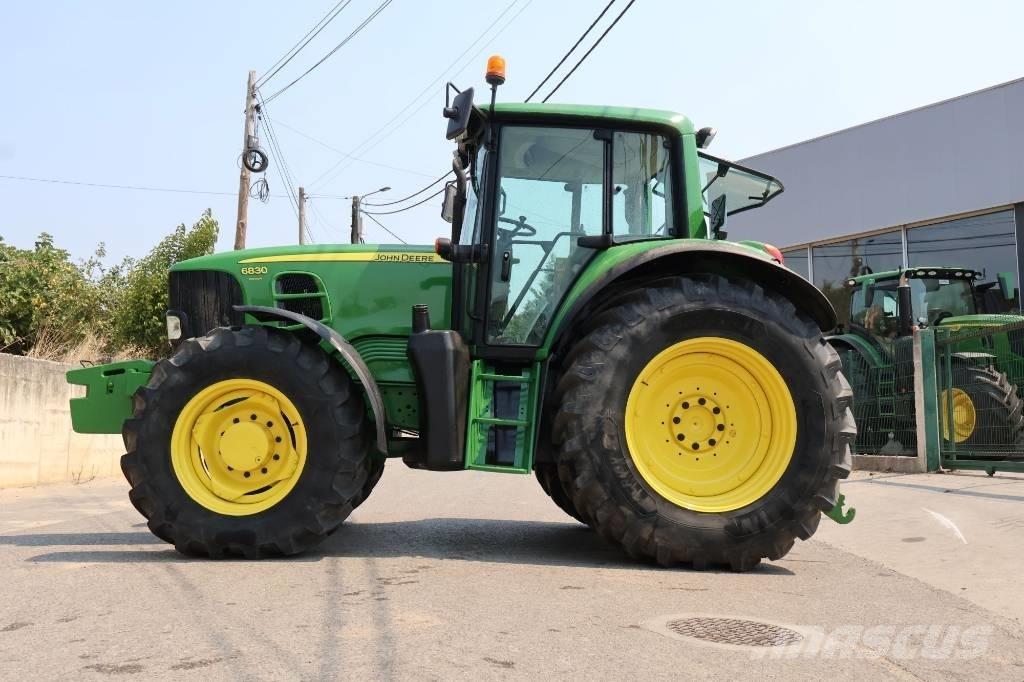 John Deere 6830 Traktoriai