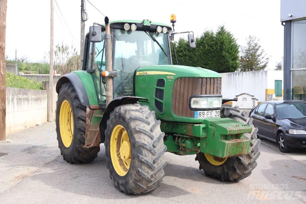 John Deere 6830 Traktoriai