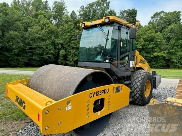 XCMG CV 123 PDU Vieno būgno volai