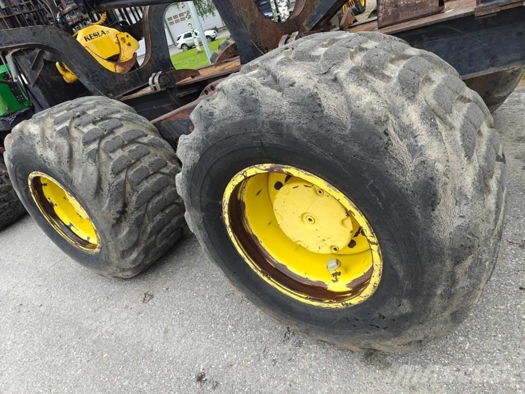 John Deere 1270 E Miško technika (Harvesteriai)