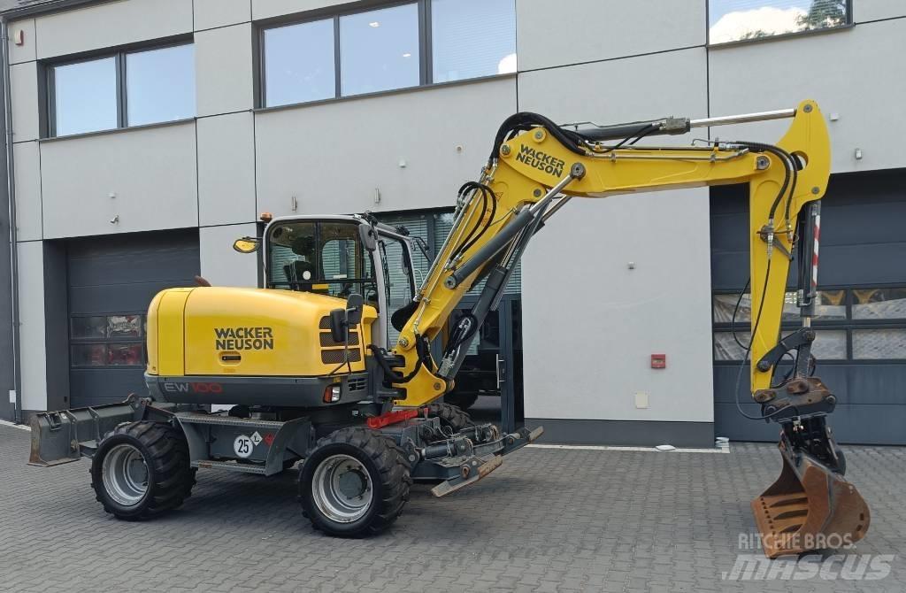 Wacker Neuson EW 100 Ratiniai ekskavatoriai