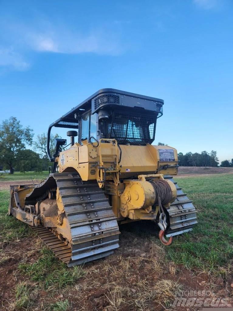 CAT D 6 Vikšriniai buldozeriai