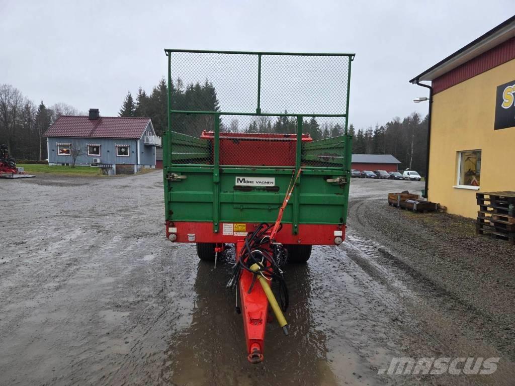 Möre N-218/P Mėšlo barstytuvai