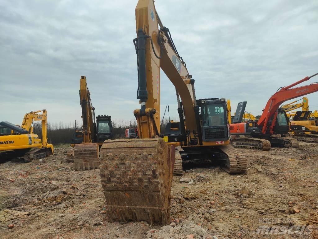 CAT 326D Vikšriniai ekskavatoriai