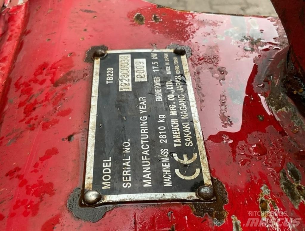 Takeuchi TB228 Mini ekskavatoriai < 7 t