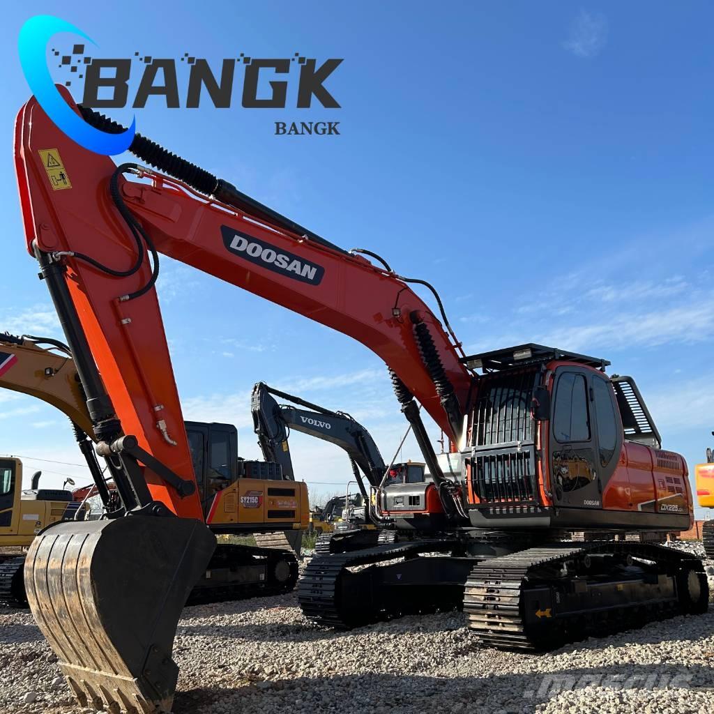 Doosan DX225LCA Vikšriniai ekskavatoriai