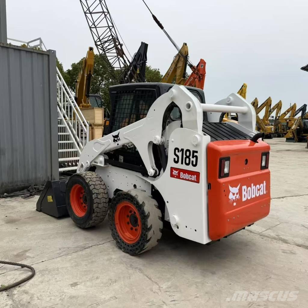 Bobcat S 185 Krautuvai su šoniniu pasukimu