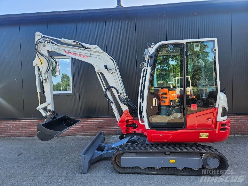 Takeuchi TB 240 Mini ekskavatoriai < 7 t