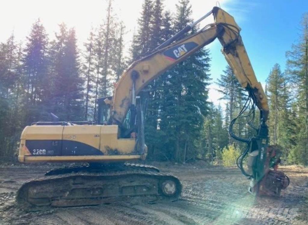 CAT 320 D FM Strėliniai krautuvai