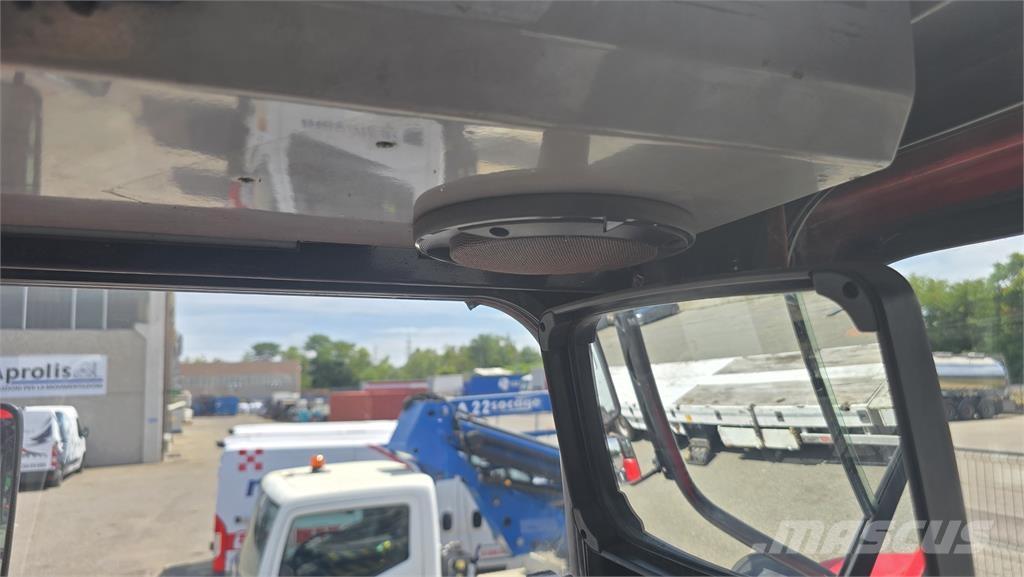 MOL YM225 Naudoti terminalų vilkikai