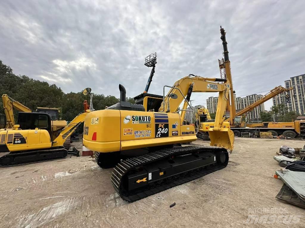 Komatsu PC 240 Vikšriniai ekskavatoriai