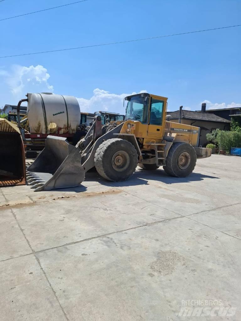 Volvo L 120 C Naudoti ratiniai krautuvai