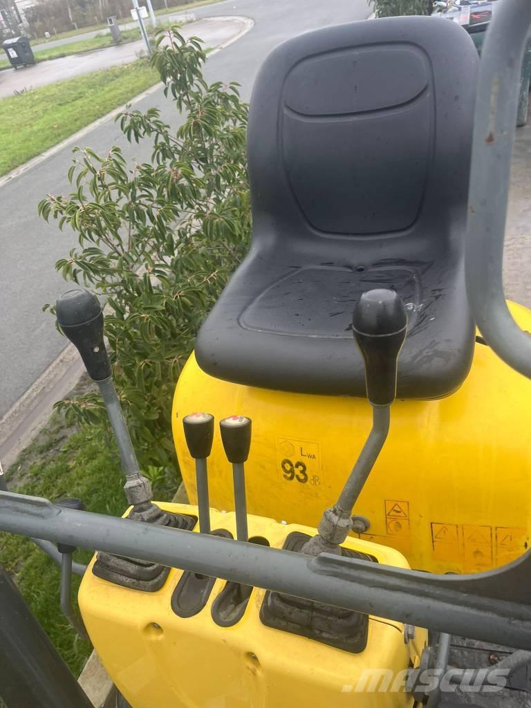 Walker Neuson 803 Vikšriniai ekskavatoriai