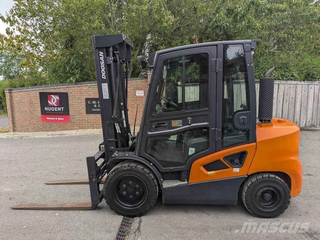 Doosan D 35 C-9 Dyzeliniai krautuvai