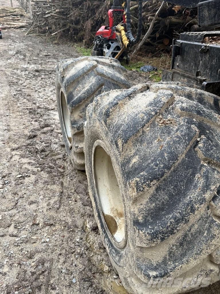 Komatsu 931 Miško technika (Harvesteriai)