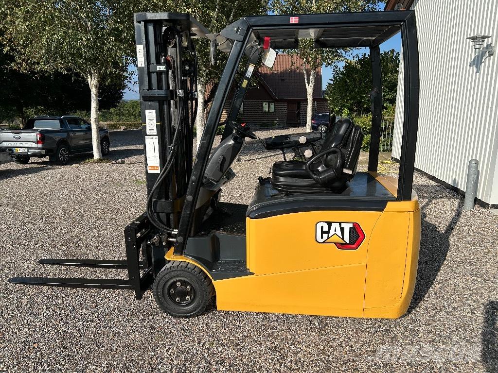 CAT EP 16 CN 2T Elektriniai šakiniai krautuvai