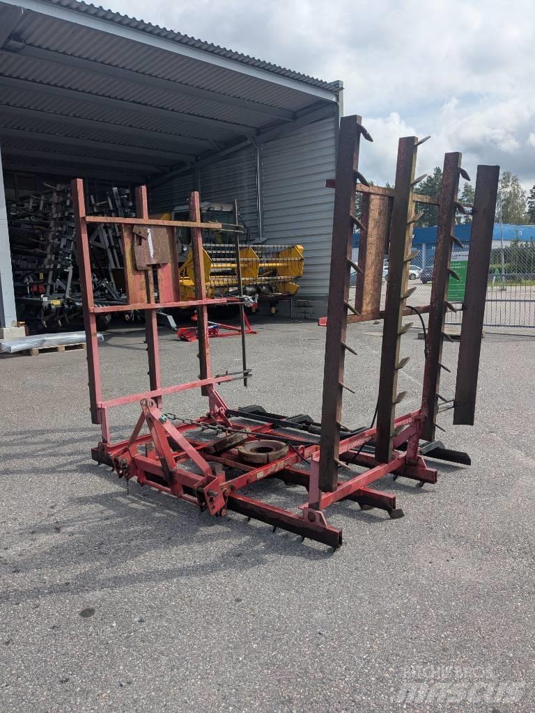 Potila 3P 660 Sunkiosios lauko akėčios