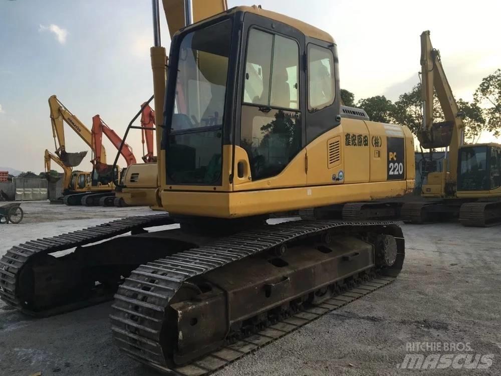 Komatsu pc220-7 Vikšriniai ekskavatoriai