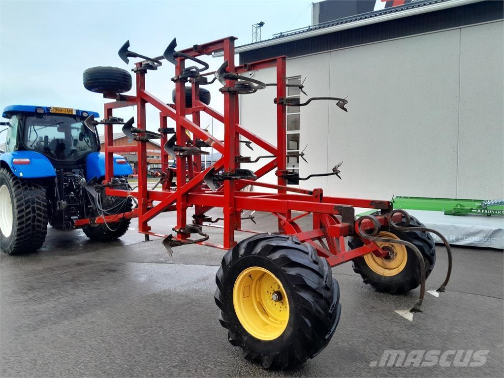 Väderstad Cultus500 Kultivatoriai