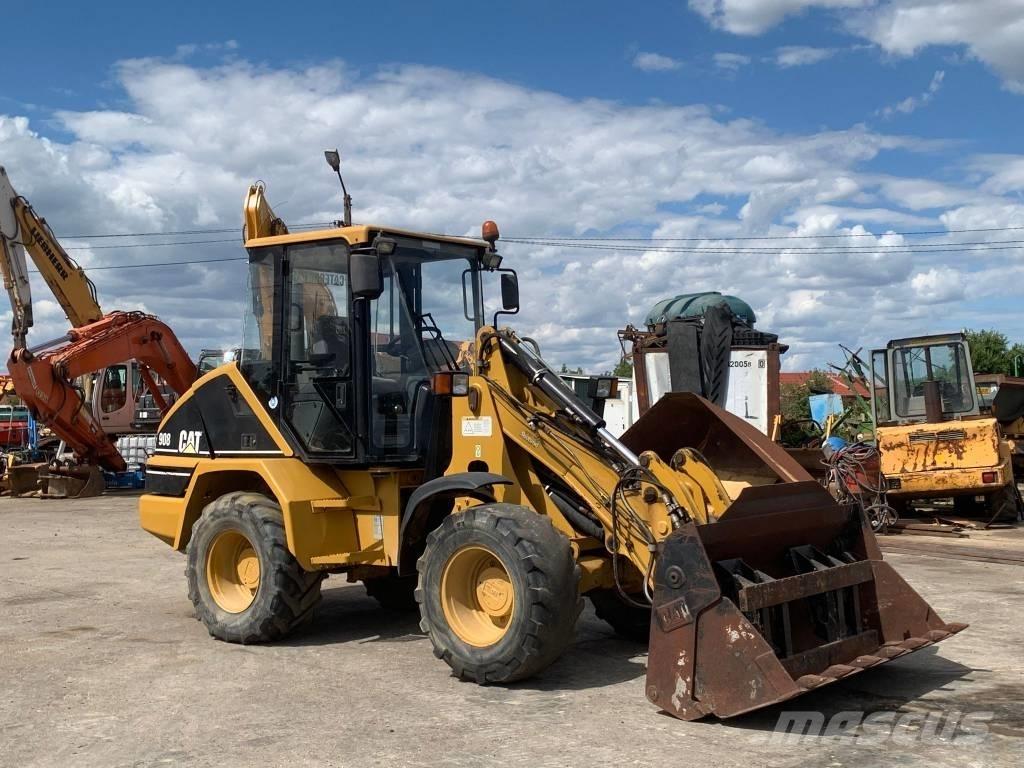 CAT 908 Naudoti ratiniai krautuvai
