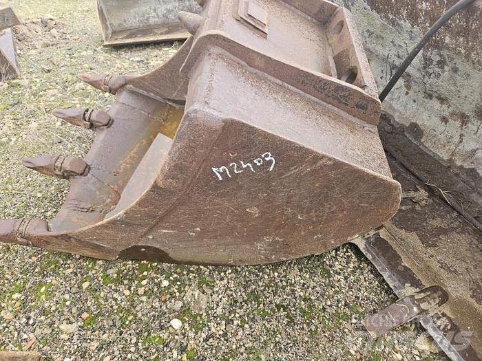 Mecalac 12MXT Kaušai