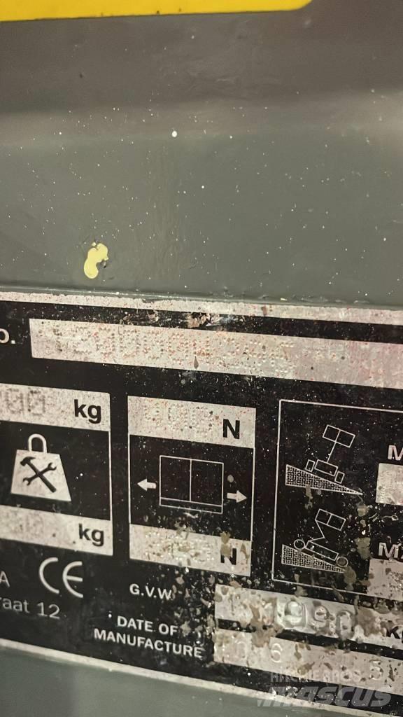 JLG 2030 ES Žirkliniai keltuvai