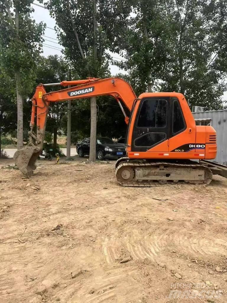 Doosan DH 80 Vikšriniai ekskavatoriai
