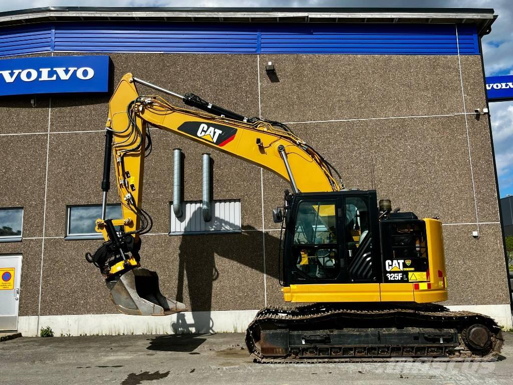 CAT 325 Vikšriniai ekskavatoriai