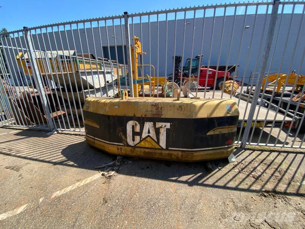 CAT 320, 320B, 320BL Važiuoklė ir suspensija