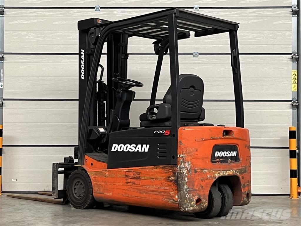 Doosan B18T-5 Elektriniai šakiniai krautuvai