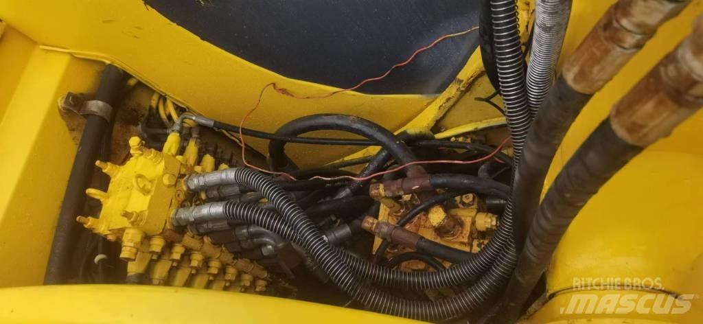 Komatsu PC 60-7 Vikšriniai ekskavatoriai