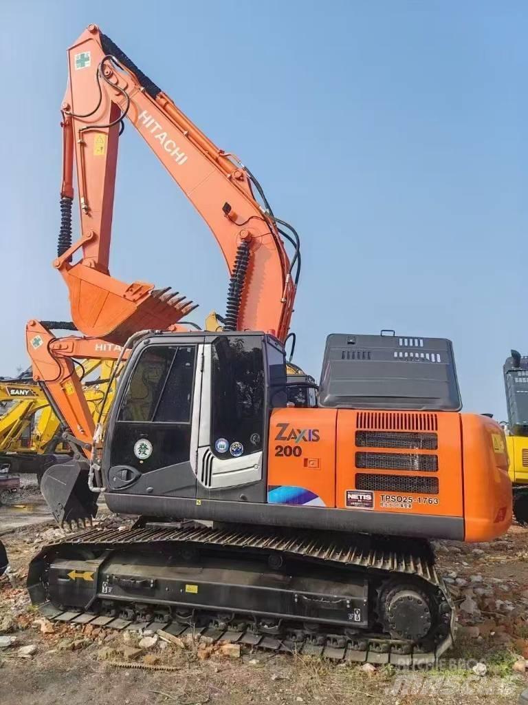 Hitachi 200-3 Vikšriniai ekskavatoriai