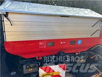 Kverneland CL 1300 Mineralinių trąšų barstytuvai