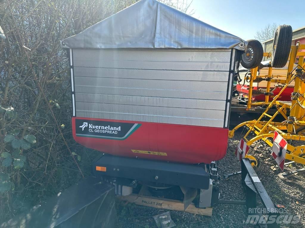 Kverneland CL 1300 Mineralinių trąšų barstytuvai