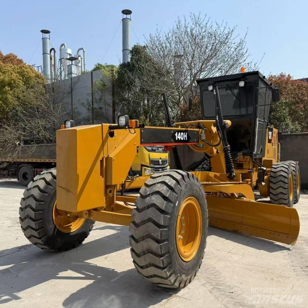 CAT 140h Greideriai
