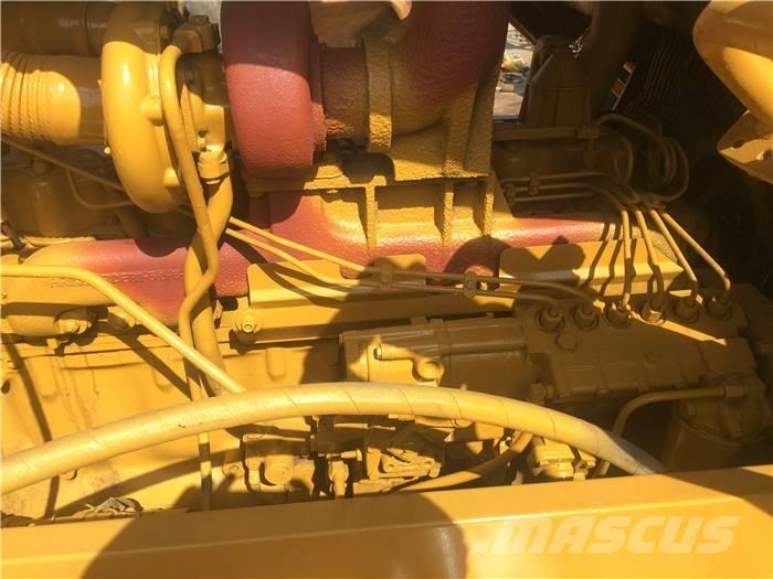 CAT D 6 D Vikšriniai buldozeriai