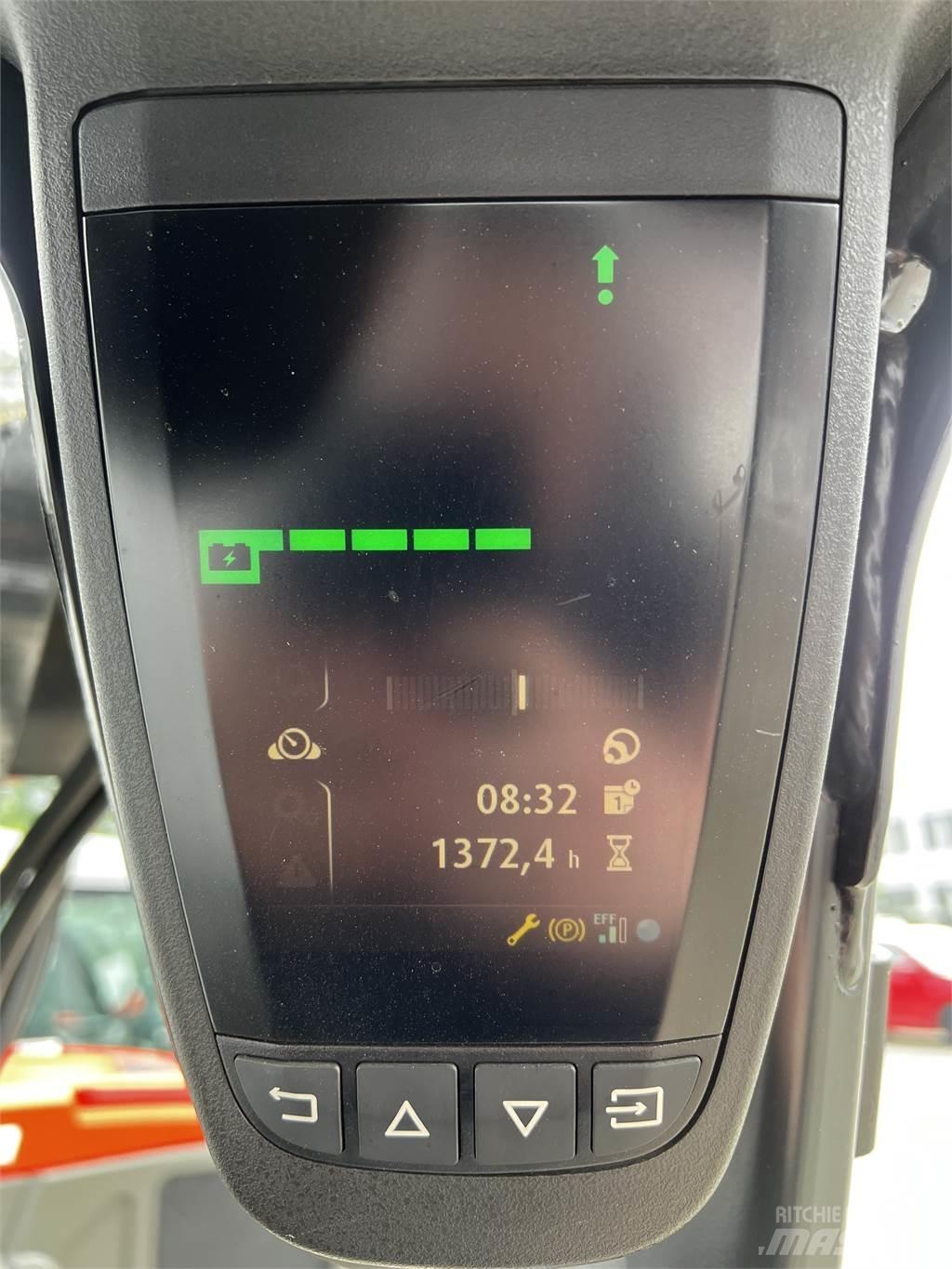 Linde E16C Elektriniai šakiniai krautuvai