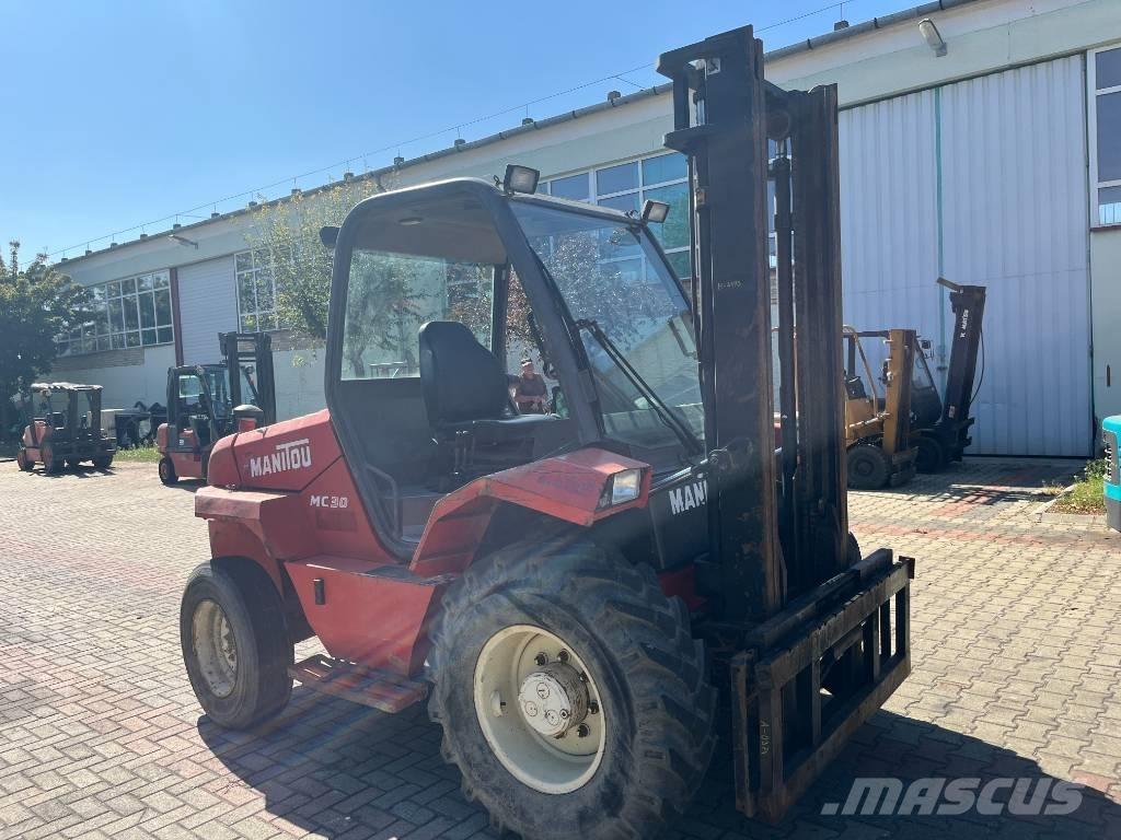 Manitou MC 30 V-4173 Visureigiai krautuvai