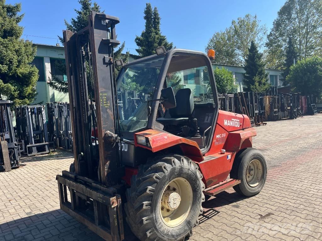 Manitou MC 30 V-4173 Visureigiai krautuvai