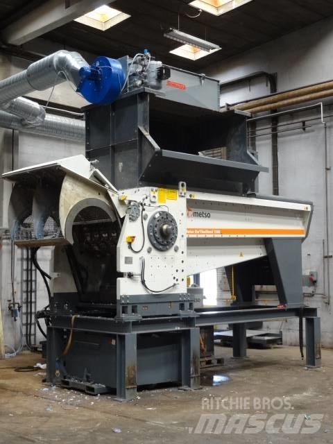 M&J FineShred 1500 Atliekų smulkintuvai